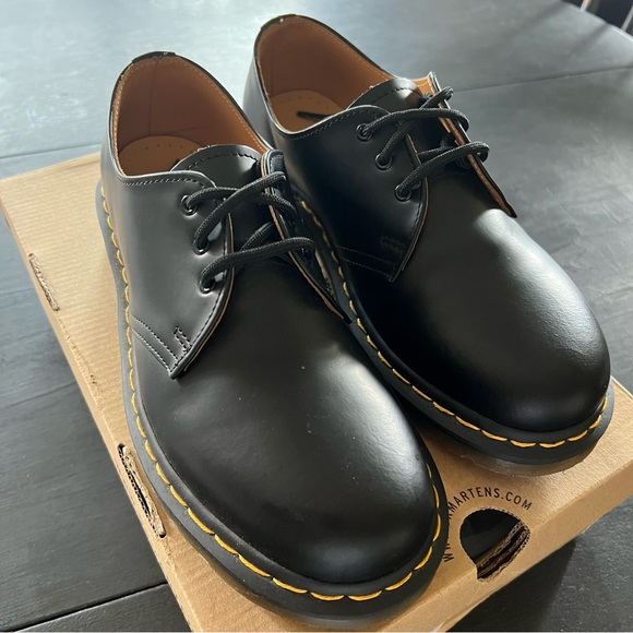 Dr. Martens 1461 Smooth Leather Oxford Shoes - Picture 1 of 6